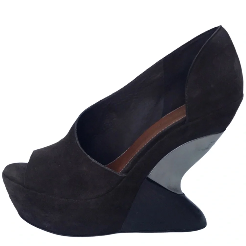 Leifsdottir Katerina brown suede platform heels size 8